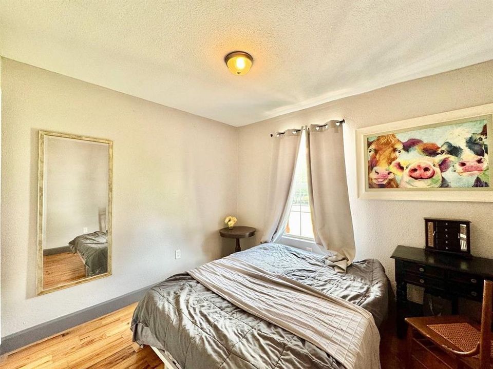 For Rent: $2,500 (3 beds, 2 baths, 1172 Square Feet)