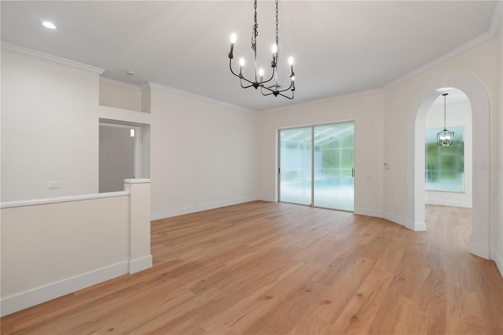 En Venta: $824,900 (4 camas, 3 baños, 2296 Pies cuadrados)