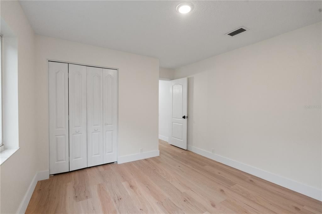 En Venta: $824,900 (4 camas, 3 baños, 2296 Pies cuadrados)