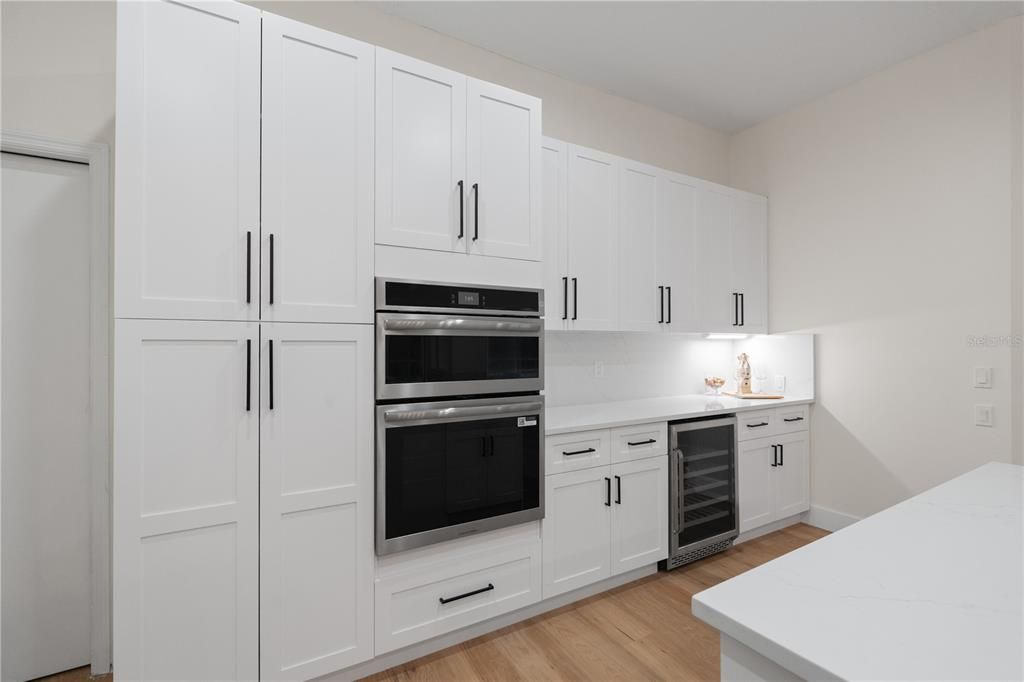 En Venta: $824,900 (4 camas, 3 baños, 2296 Pies cuadrados)