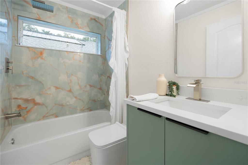 En Venta: $824,900 (4 camas, 3 baños, 2296 Pies cuadrados)