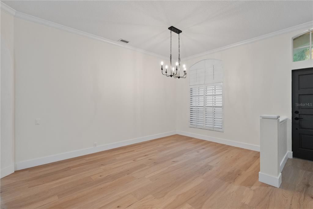En Venta: $824,900 (4 camas, 3 baños, 2296 Pies cuadrados)