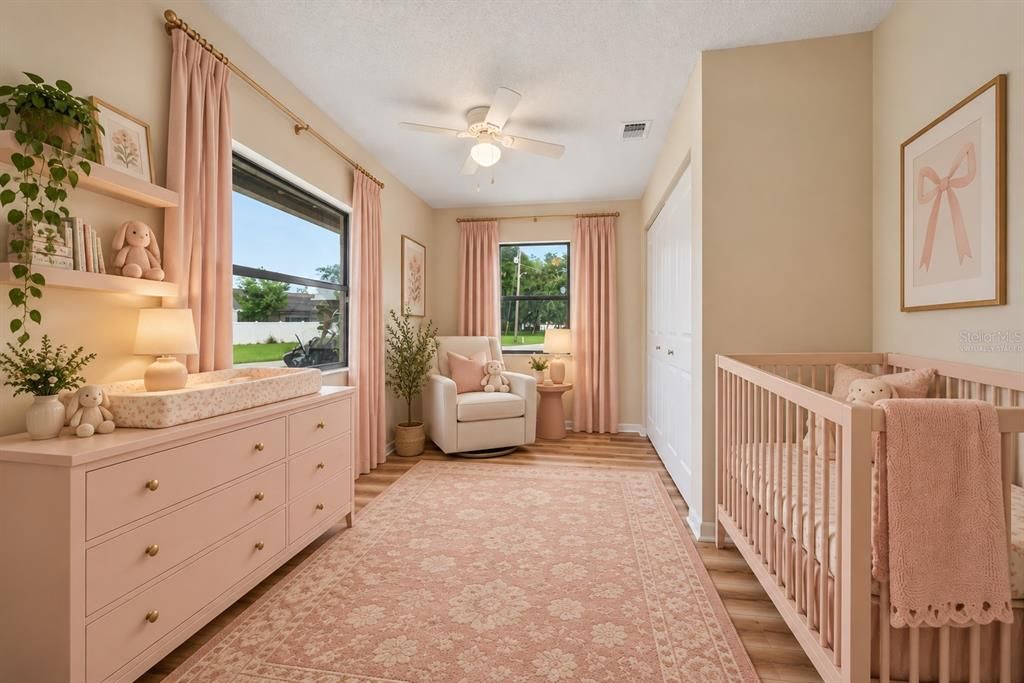 Activo con contrato: $415,000 (4 camas, 2 baños, 1752 Pies cuadrados)