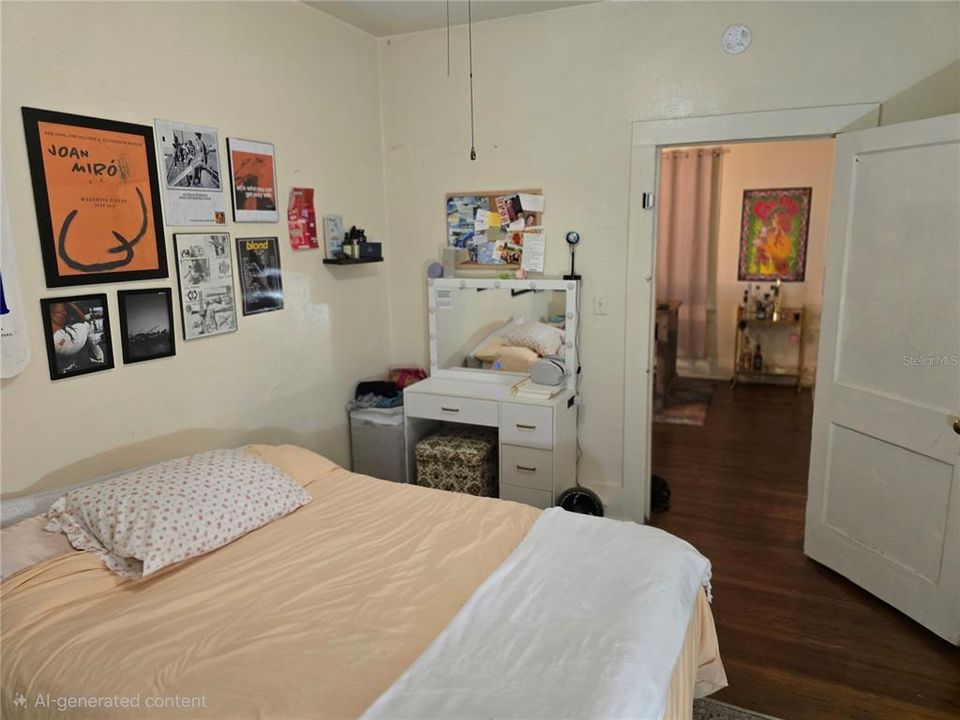 For Sale: $399,900 (2 beds, 1 baths, 1035 Square Feet)