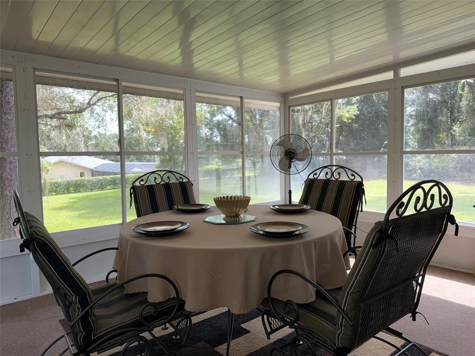 For Sale: $250,000 (2 beds, 2 baths, 1226 Square Feet)