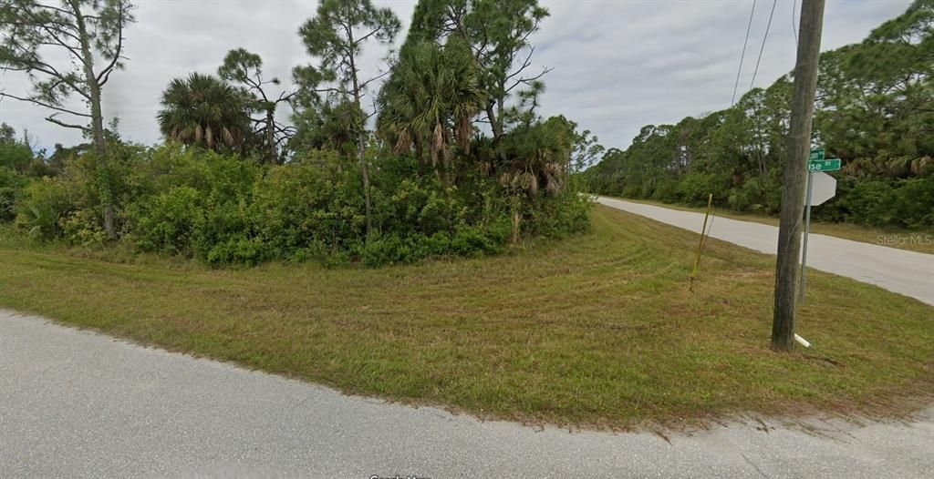 На продажу: $15,000 (0.28 acres)