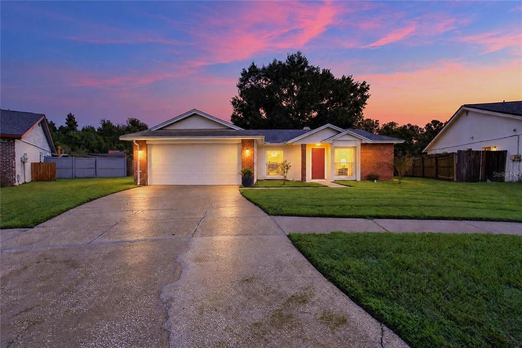 For Rent: $1,995 (3 beds, 2 baths, 1413 Square Feet)