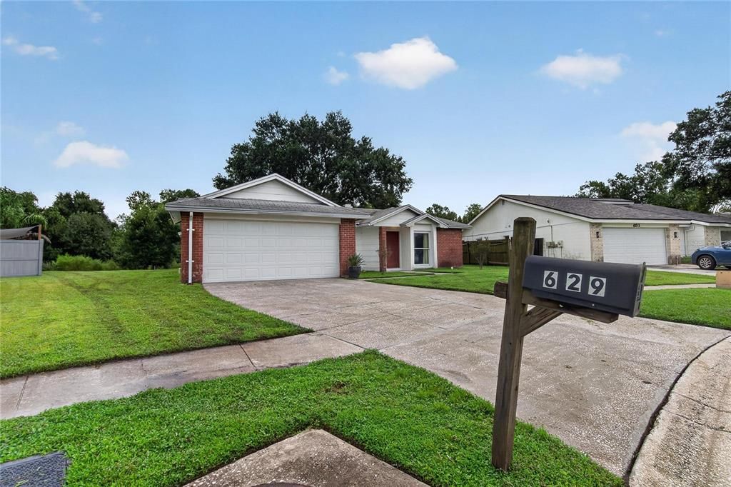 For Rent: $1,995 (3 beds, 2 baths, 1413 Square Feet)
