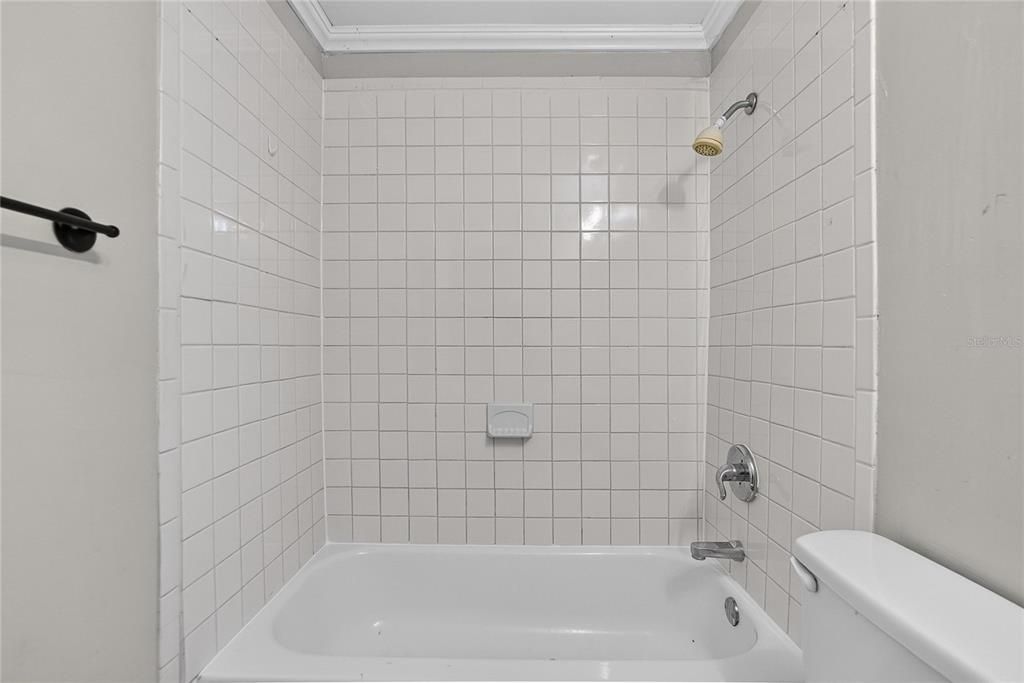 For Rent: $1,995 (3 beds, 2 baths, 1413 Square Feet)