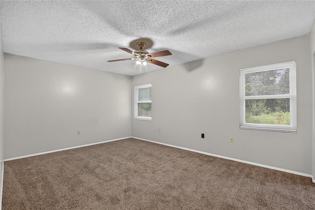 For Rent: $1,995 (3 beds, 2 baths, 1413 Square Feet)