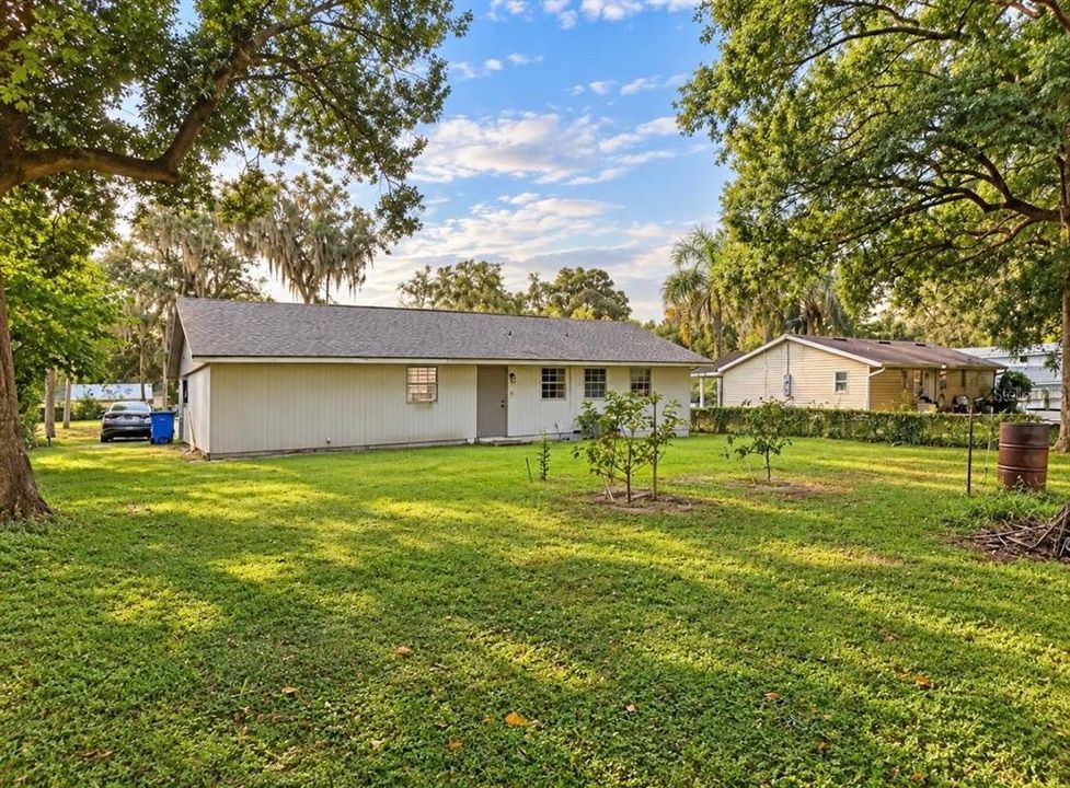 For Sale: $280,000 (3 beds, 1 baths, 1025 Square Feet)
