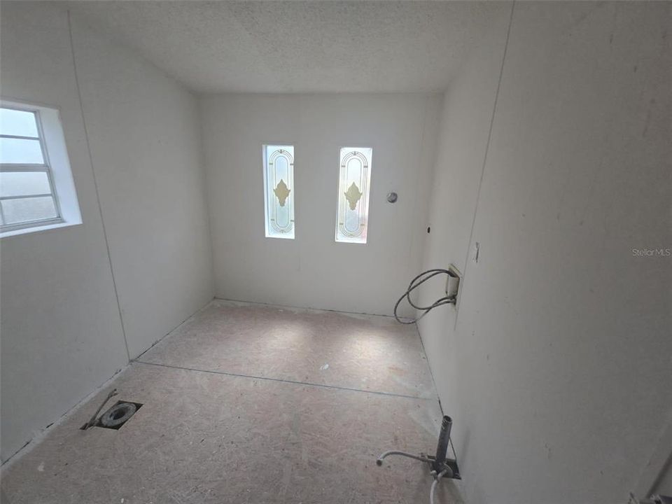 На продажу: $124,000 (3 спален, 2 ванн, 1782 Квадратных фут)