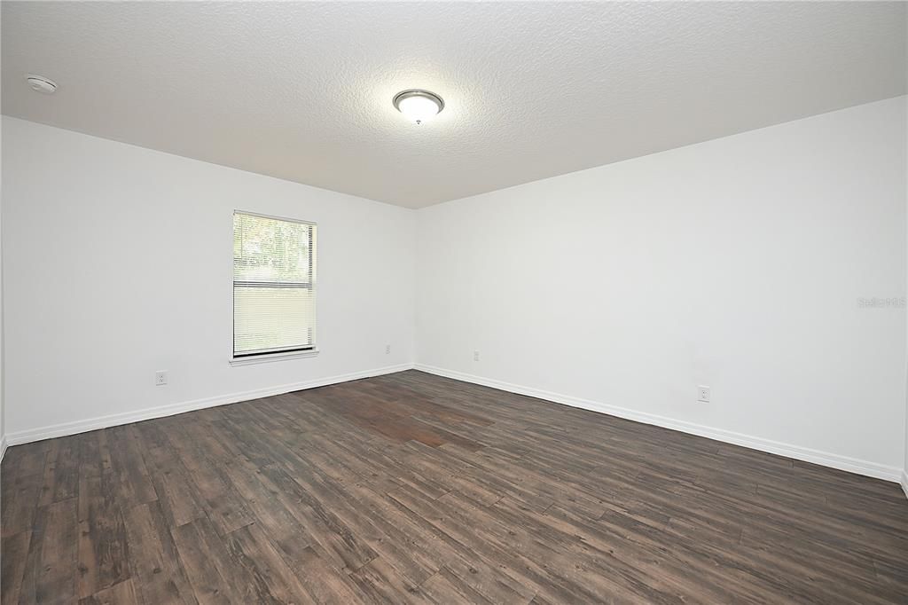 For Rent: $1,960 (3 beds, 2 baths, 1515 Square Feet)