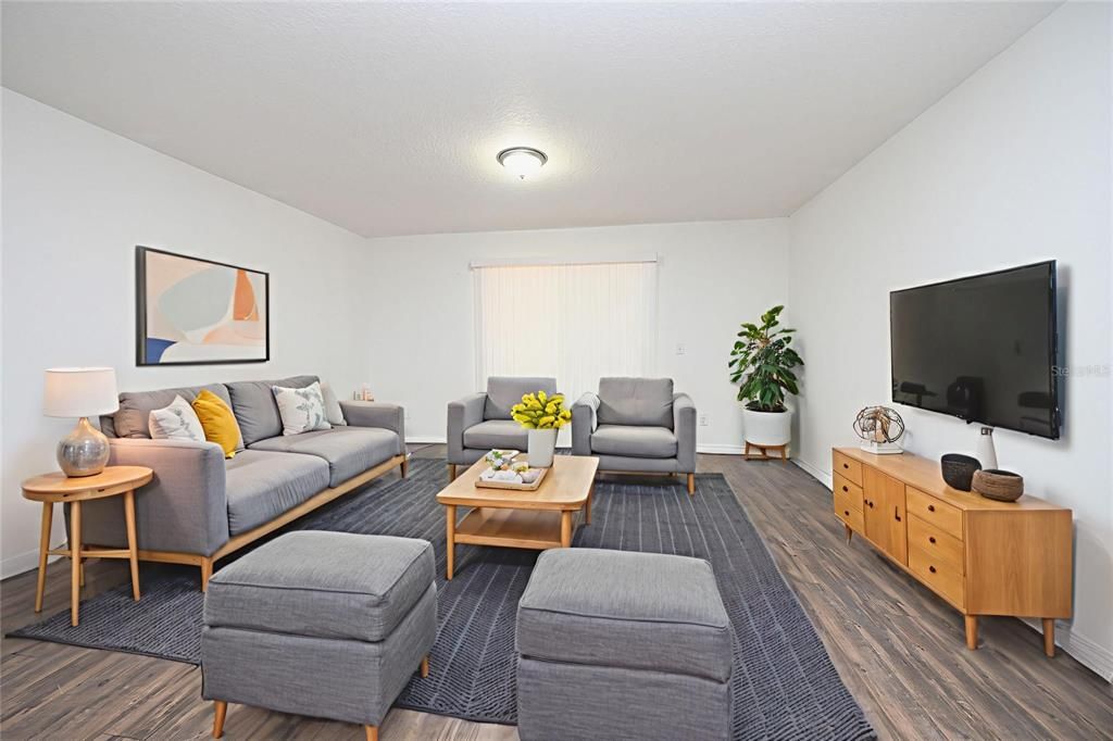 For Rent: $1,960 (3 beds, 2 baths, 1515 Square Feet)