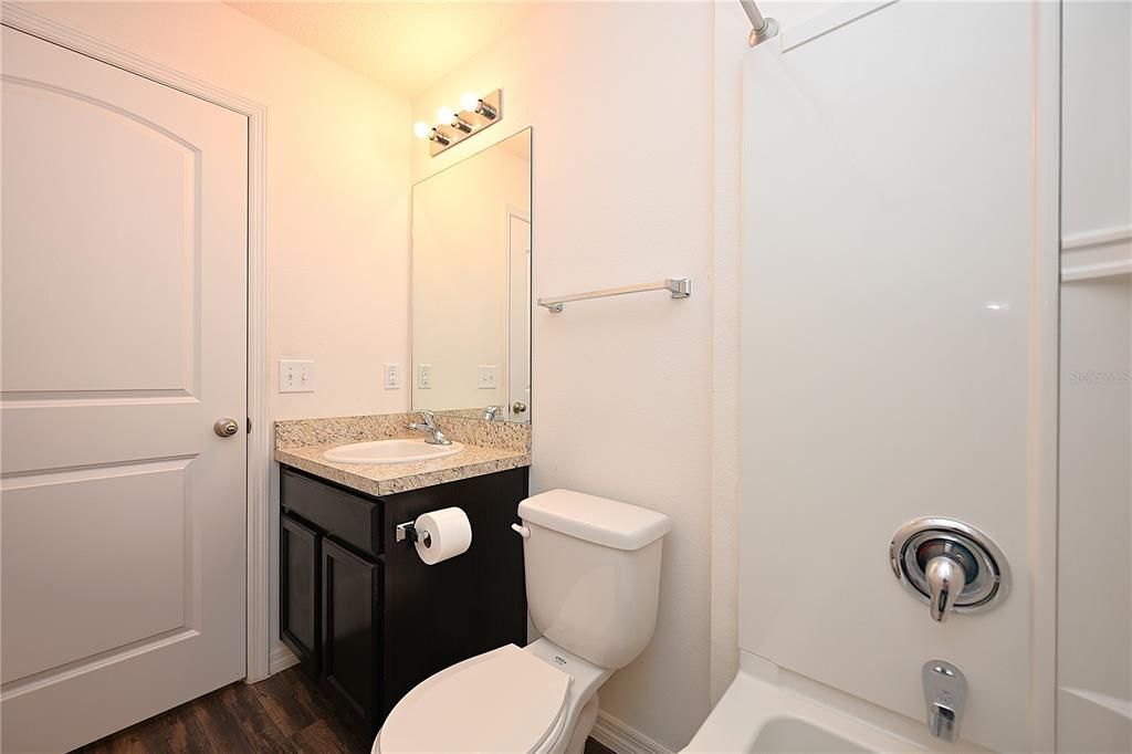 For Rent: $1,960 (3 beds, 2 baths, 1515 Square Feet)