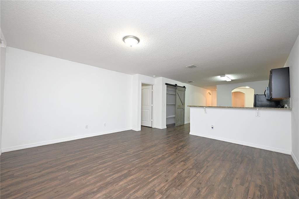 For Rent: $1,960 (3 beds, 2 baths, 1515 Square Feet)