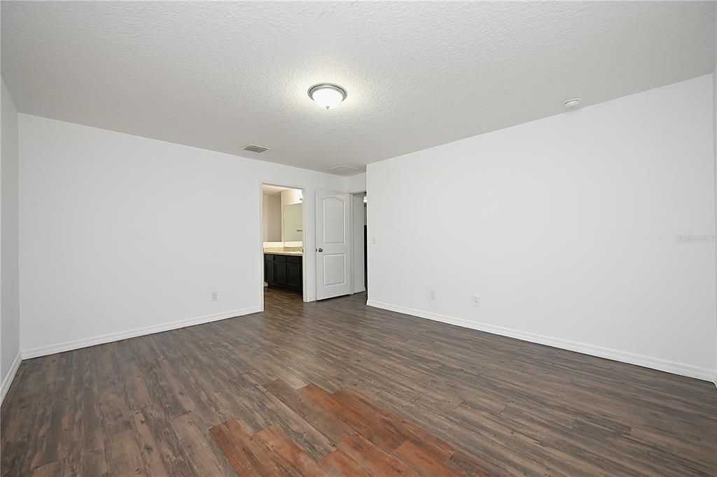 For Rent: $1,960 (3 beds, 2 baths, 1515 Square Feet)