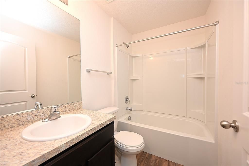 For Rent: $1,960 (3 beds, 2 baths, 1515 Square Feet)