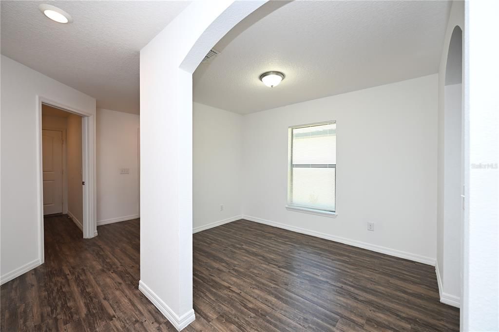 For Rent: $1,960 (3 beds, 2 baths, 1515 Square Feet)