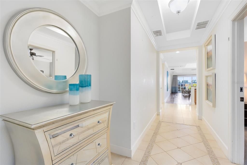 Activo con contrato: $395,000 (3 camas, 3 baños, 1686 Pies cuadrados)