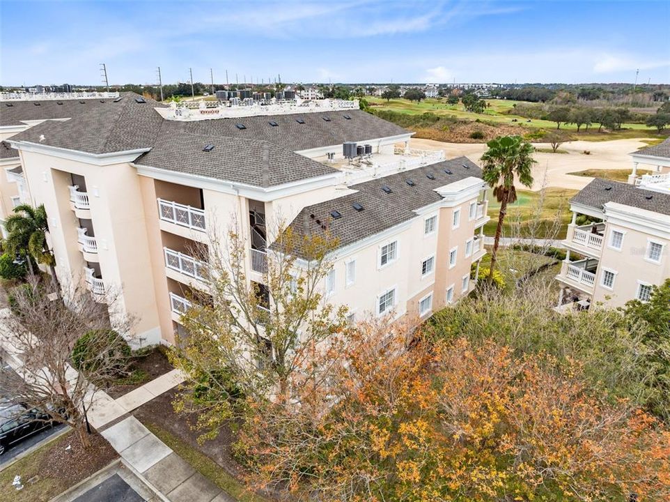 Activo con contrato: $395,000 (3 camas, 3 baños, 1686 Pies cuadrados)