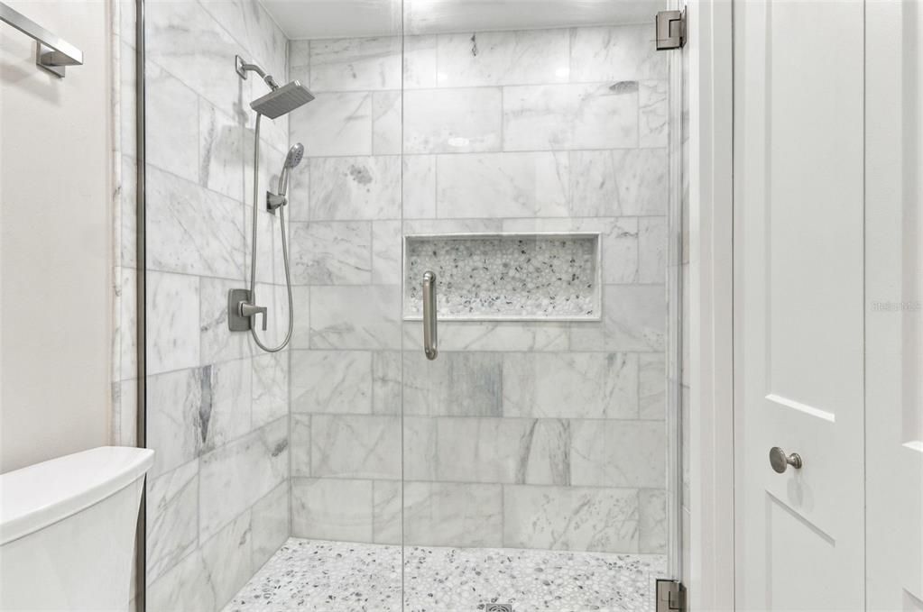 En Venta: $279,900 (2 camas, 2 baños, 1454 Pies cuadrados)
