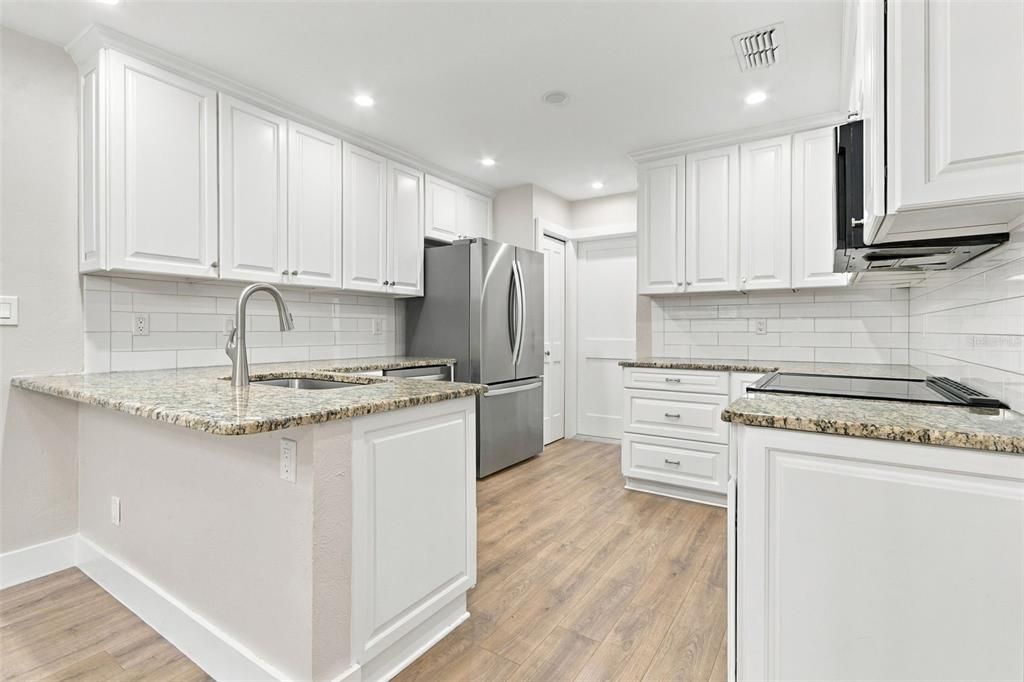 En Venta: $279,900 (2 camas, 2 baños, 1454 Pies cuadrados)