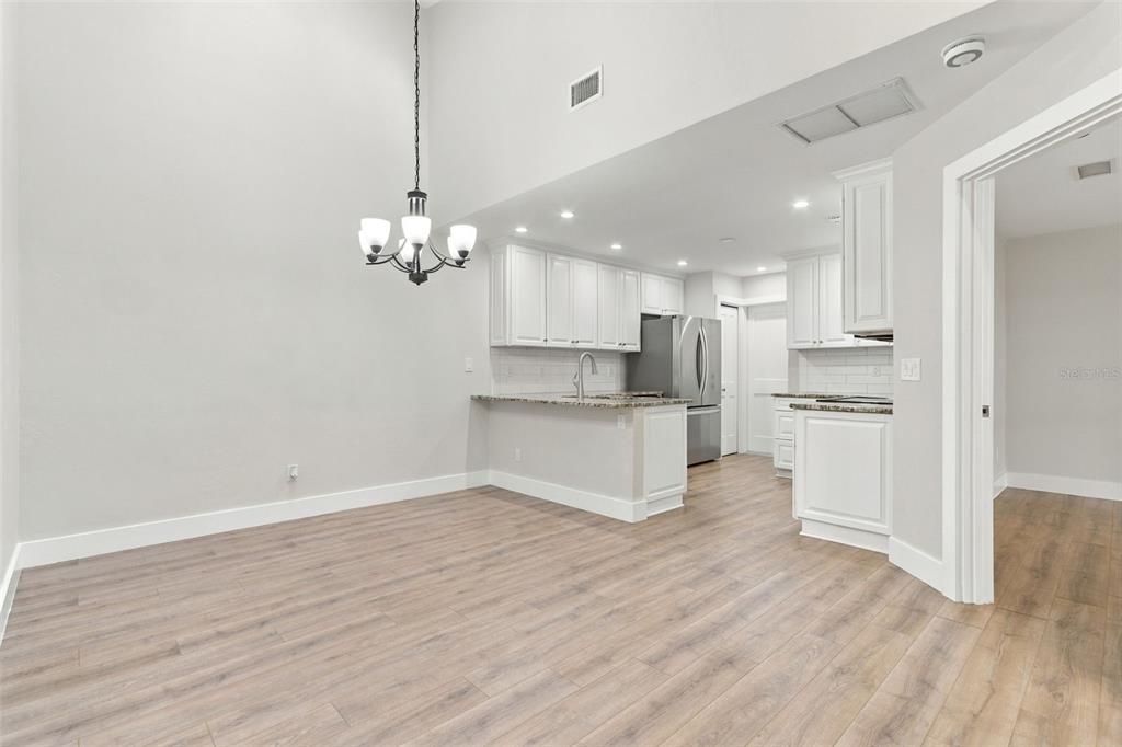 En Venta: $279,900 (2 camas, 2 baños, 1454 Pies cuadrados)