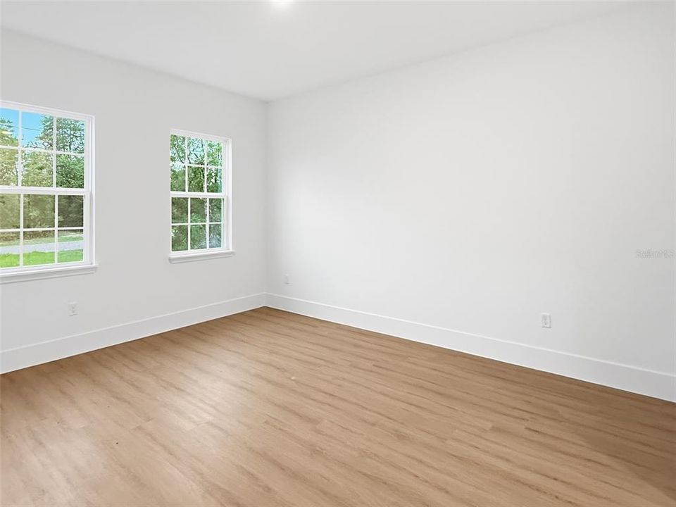En Venta: $347,900 (4 camas, 3 baños, 2100 Pies cuadrados)