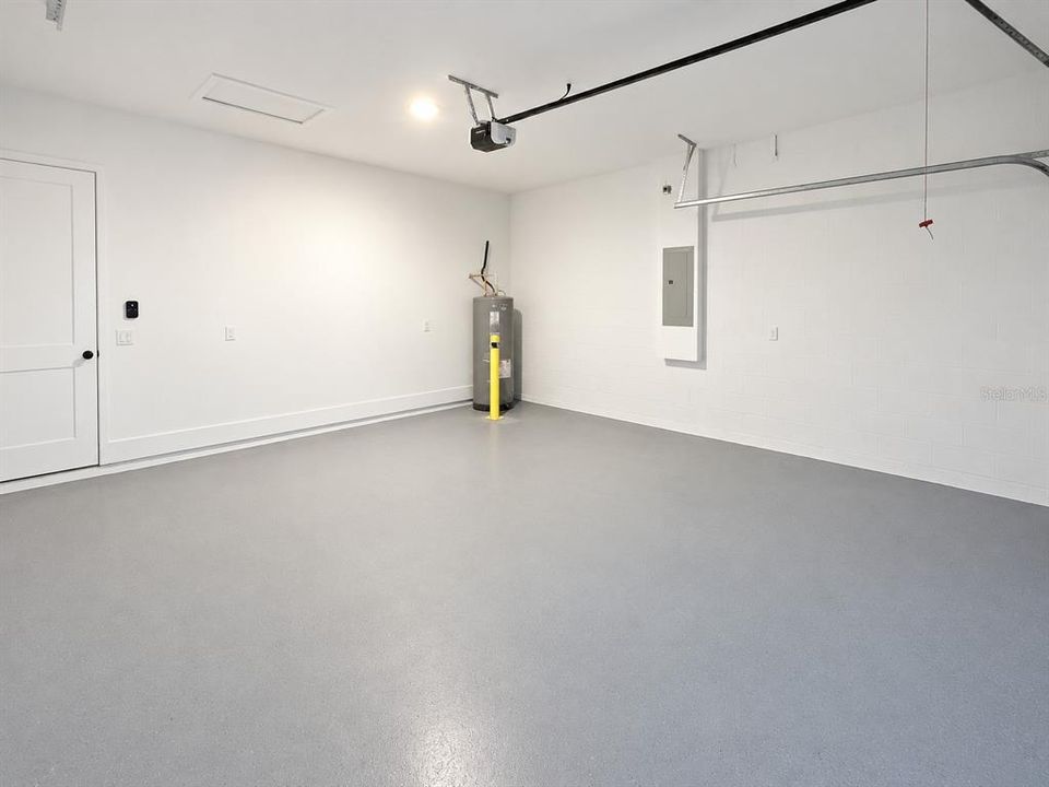En Venta: $347,900 (4 camas, 3 baños, 2100 Pies cuadrados)