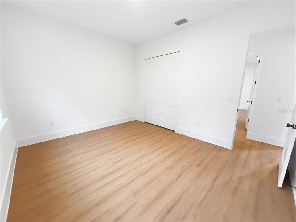 En Venta: $347,900 (4 camas, 3 baños, 2100 Pies cuadrados)