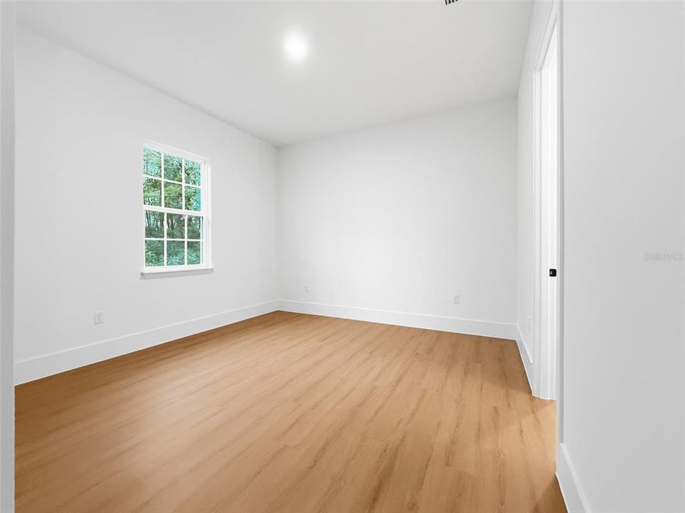 En Venta: $347,900 (4 camas, 3 baños, 2100 Pies cuadrados)