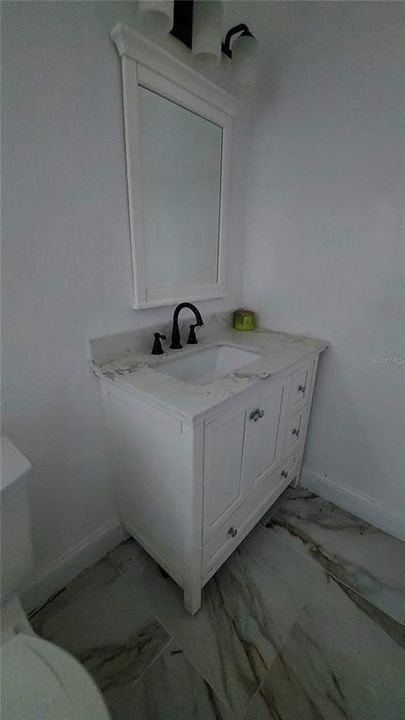 For Sale: $125,000 (2 beds, 1 baths, 960 Square Feet)