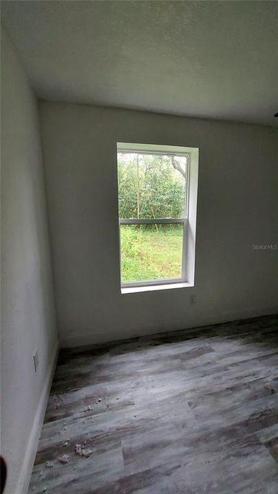 For Sale: $125,000 (2 beds, 1 baths, 960 Square Feet)