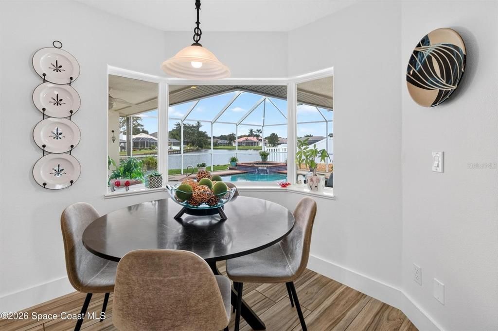 En Venta: $699,999 (5 camas, 4 baños, 2930 Pies cuadrados)