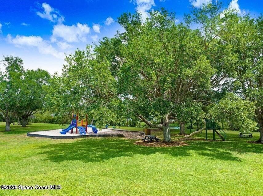 En Venta: $699,999 (5 camas, 4 baños, 2930 Pies cuadrados)