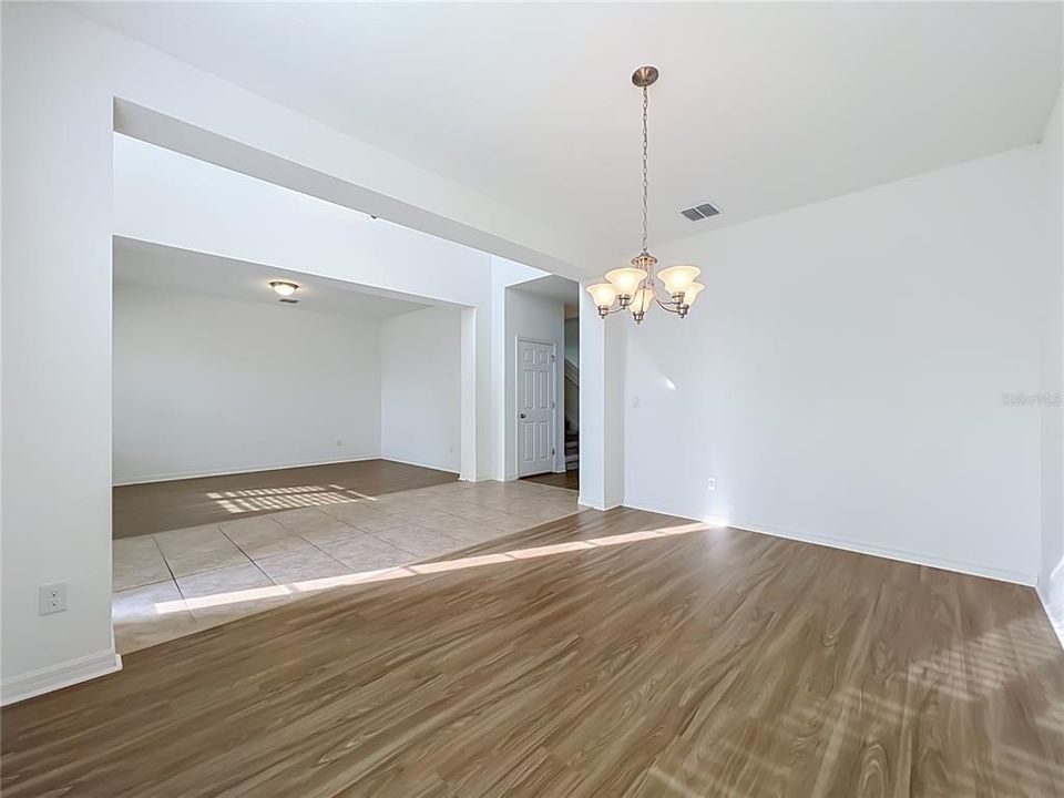 En Venta: $730,000 (6 camas, 4 baños, 4204 Pies cuadrados)