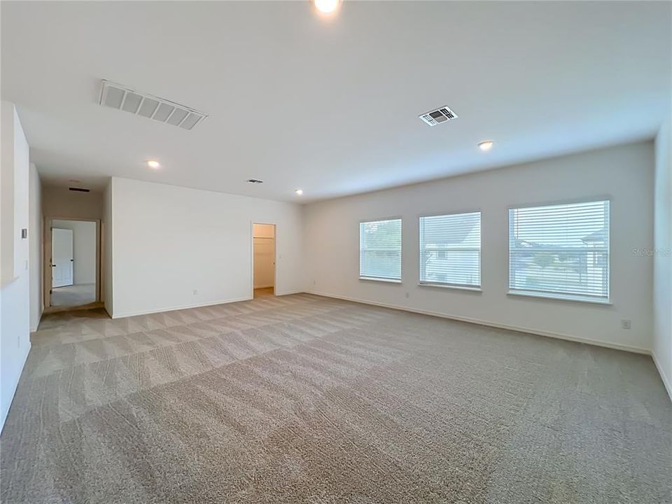 En Venta: $730,000 (6 camas, 4 baños, 4204 Pies cuadrados)