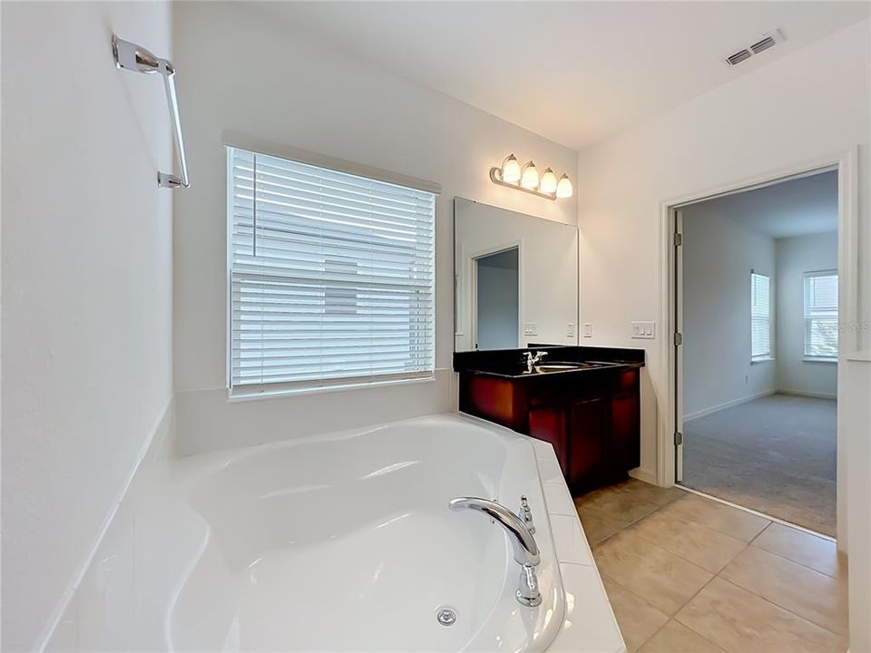 En Venta: $730,000 (6 camas, 4 baños, 4204 Pies cuadrados)