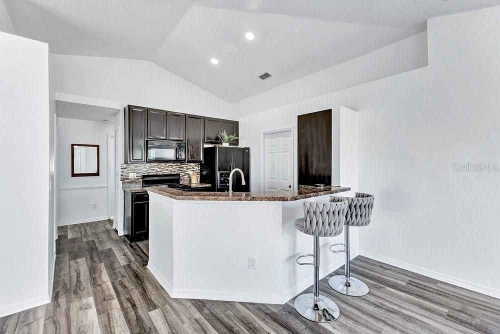 En Venta: $334,999 (3 camas, 2 baños, 1119 Pies cuadrados)