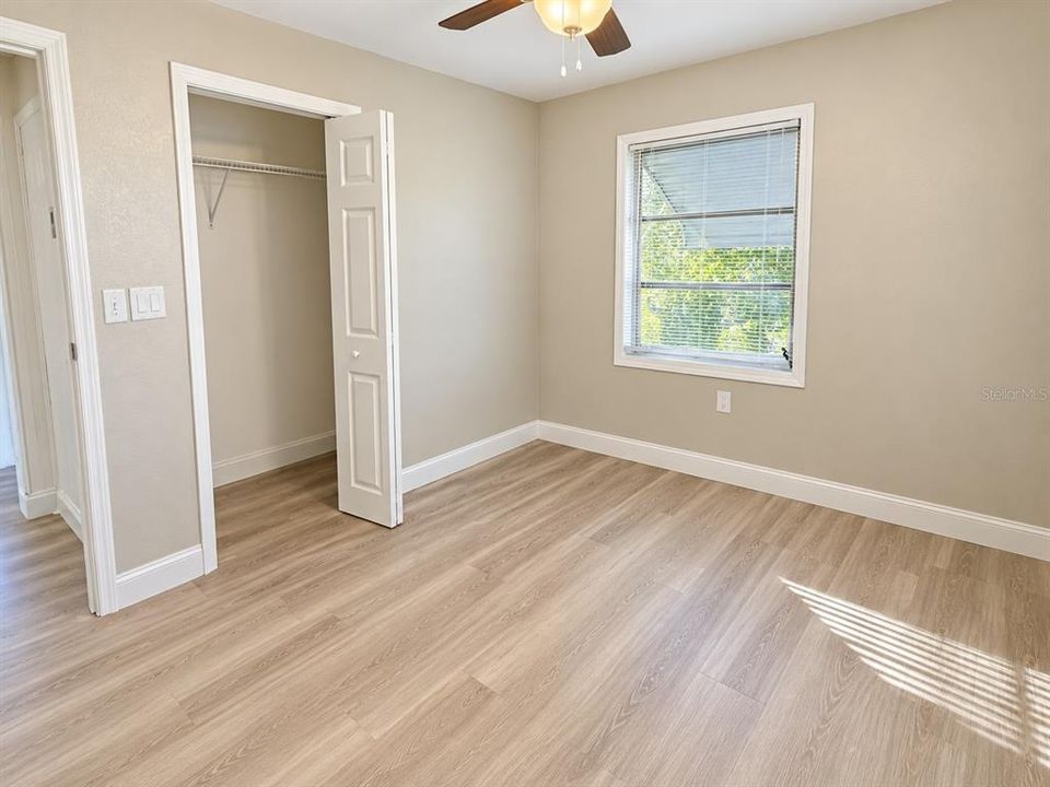 For Rent: $1,950 (2 beds, 1 baths, 860 Square Feet)