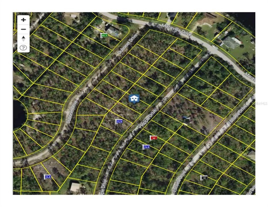 En Venta: $10,990 (0.17 acres)