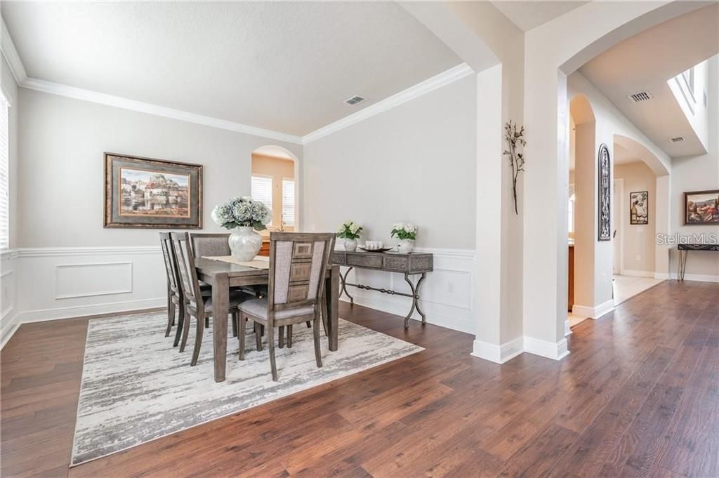 For Rent: $3,600 (5 beds, 4 baths, 3239 Square Feet)