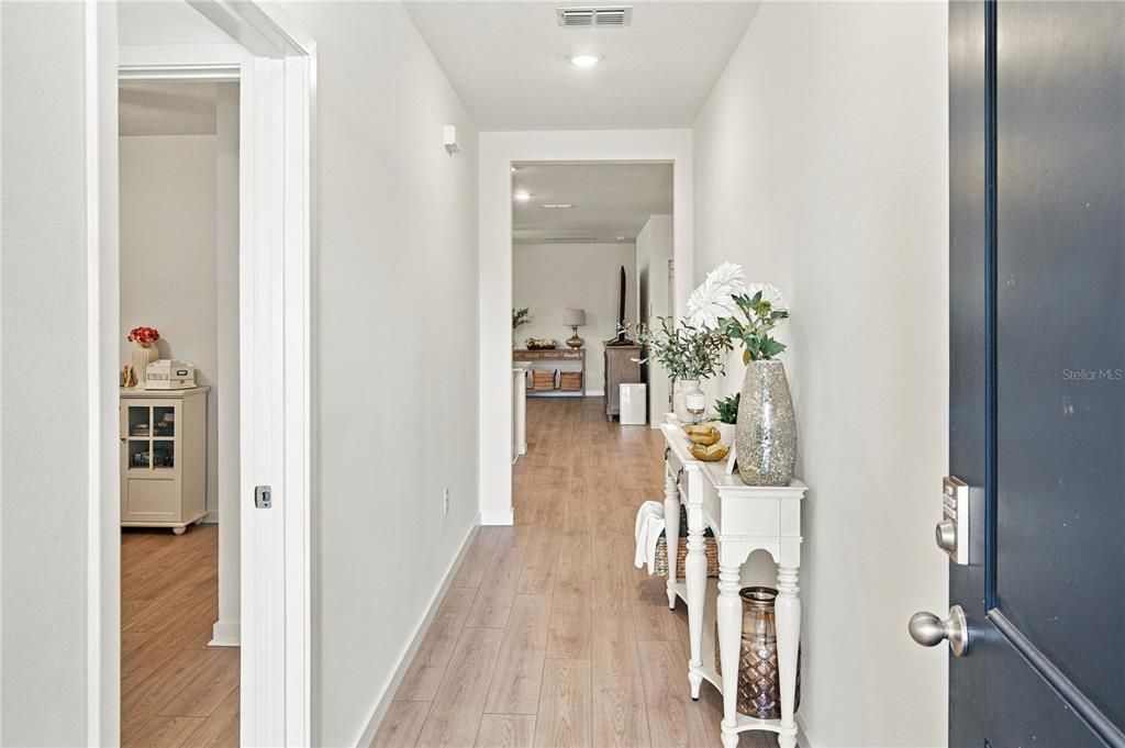 For Sale: $510,000 (5 beds, 3 baths, 2077 Square Feet)