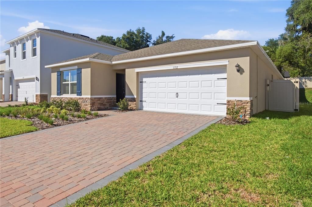 For Sale: $510,000 (5 beds, 3 baths, 2077 Square Feet)
