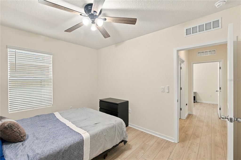 For Sale: $510,000 (5 beds, 3 baths, 2077 Square Feet)