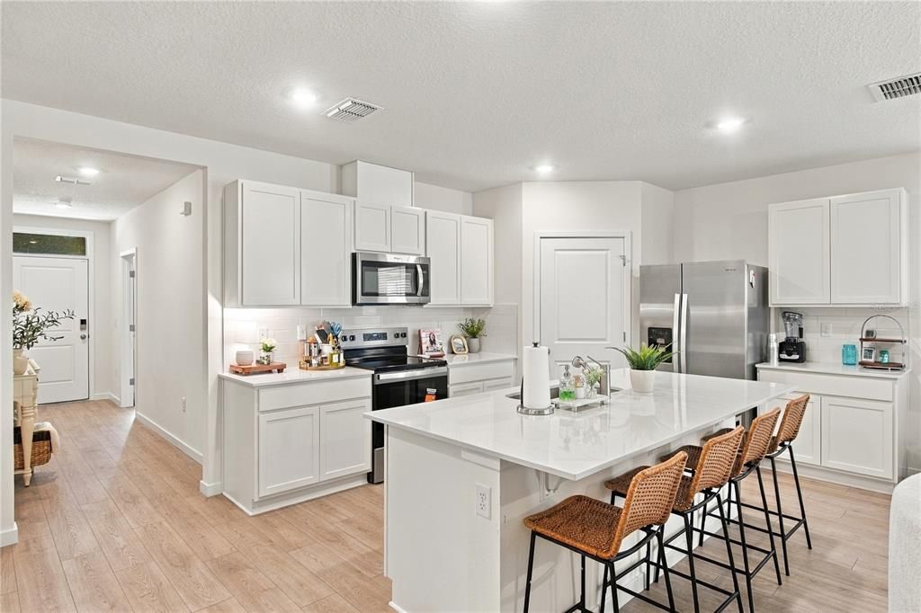 For Sale: $510,000 (5 beds, 3 baths, 2077 Square Feet)