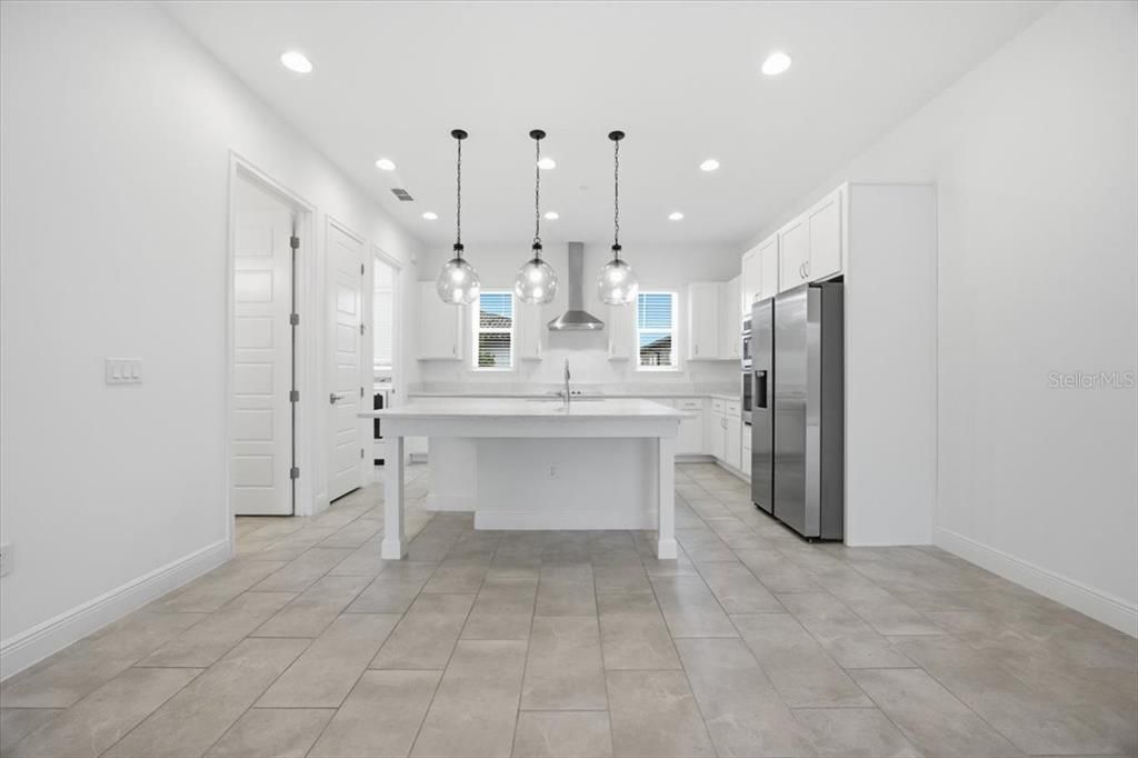For Rent: $3,600 (4 beds, 3 baths, 2310 Square Feet)