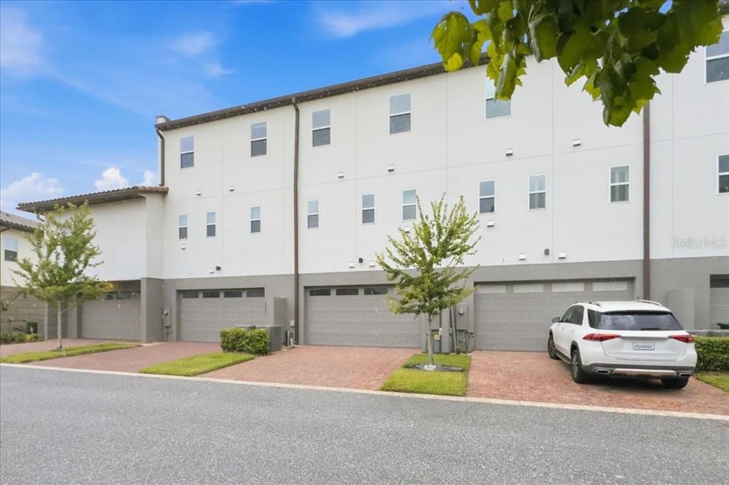 For Rent: $3,600 (4 beds, 3 baths, 2310 Square Feet)