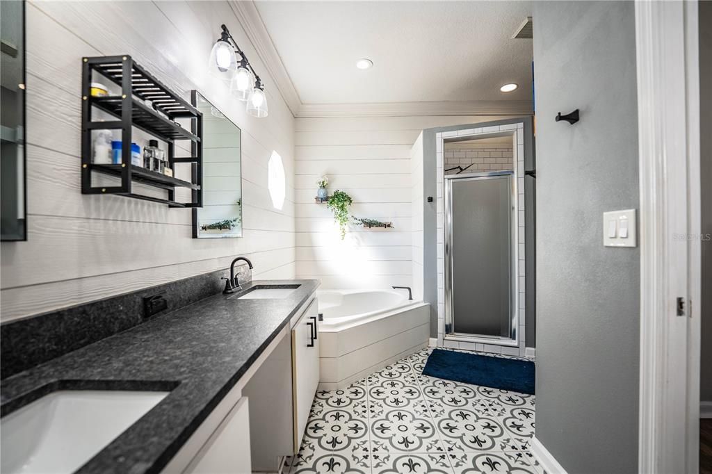 En Venta: $635,000 (4 camas, 2 baños, 2276 Pies cuadrados)